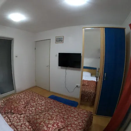 Pensiunea Ioana Vendégház Rotăreşti